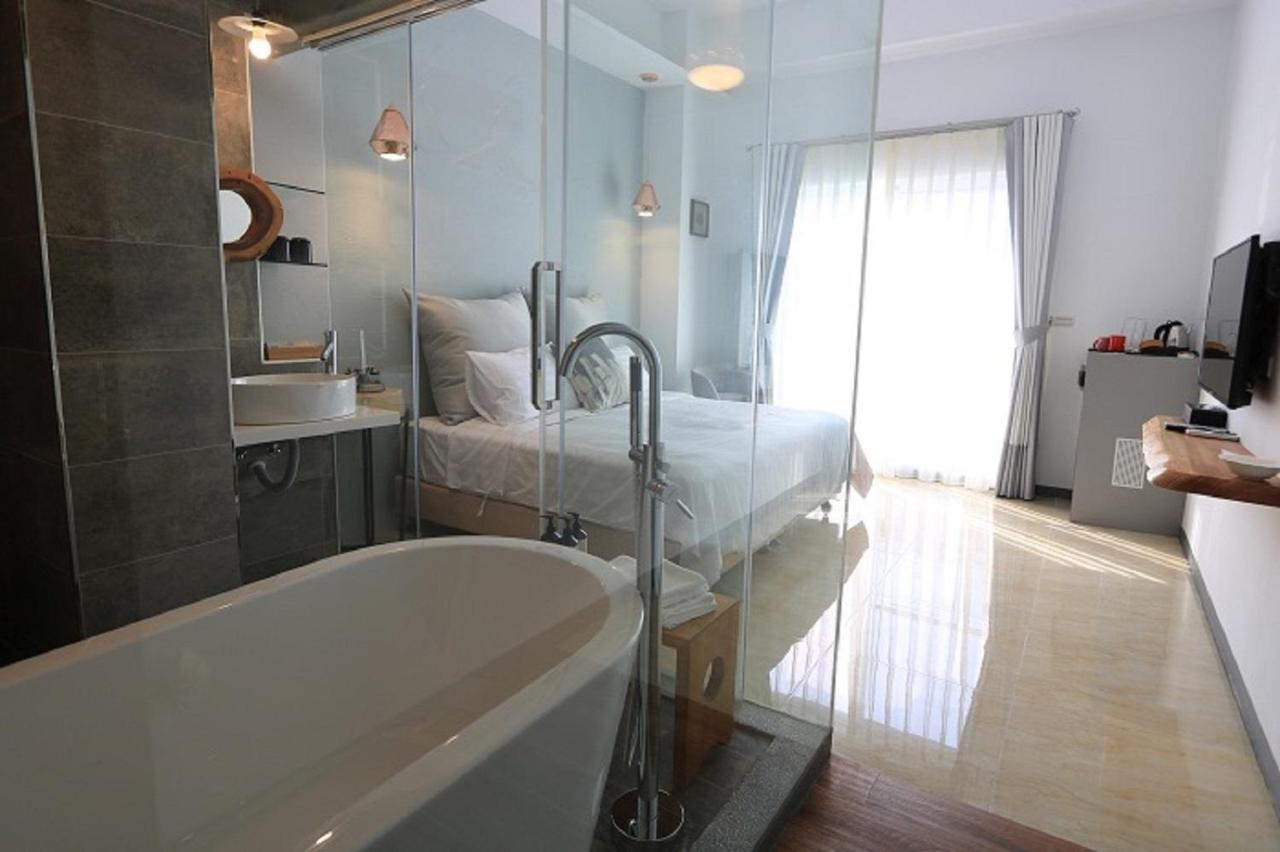 La Fleur Bnb & Restaurant Хенгчун Экстерьер фото