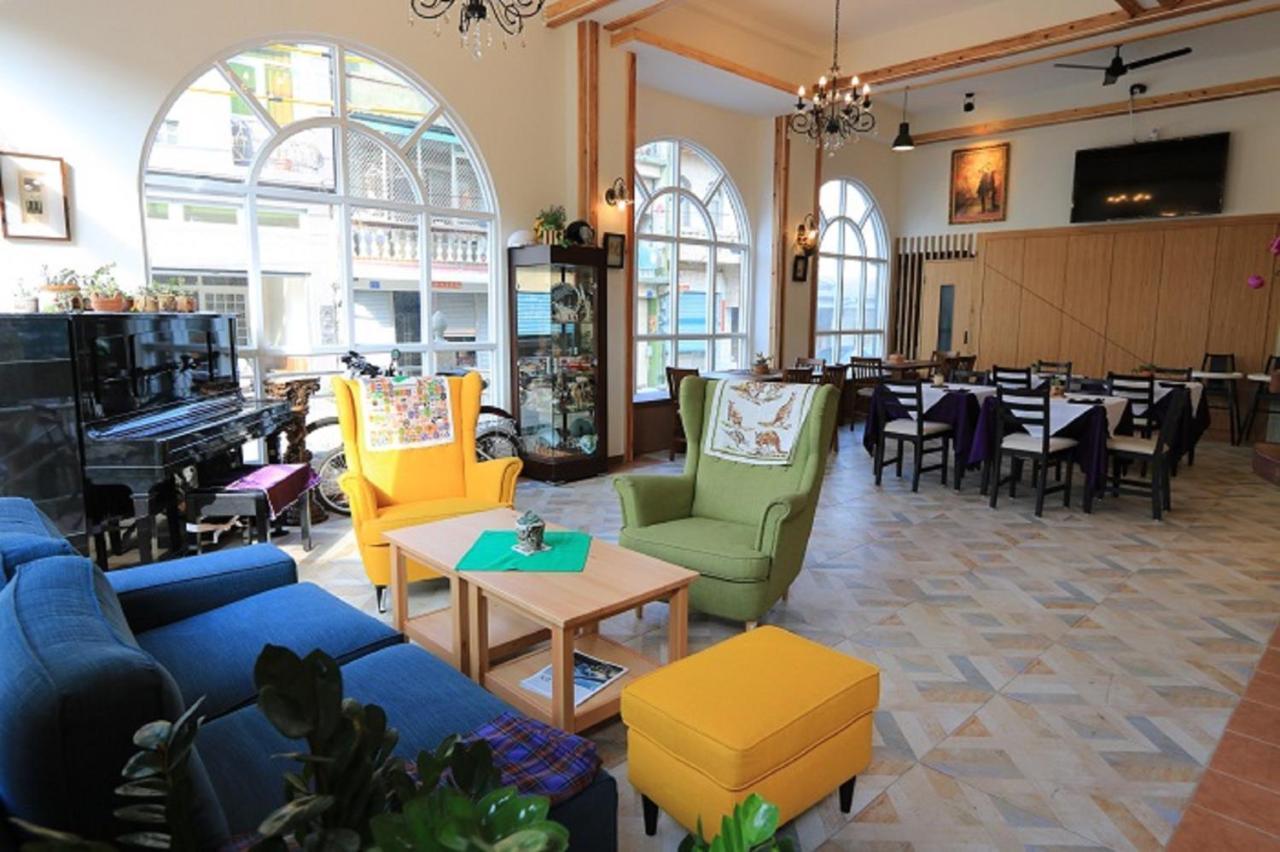 La Fleur Bnb & Restaurant Хенгчун Экстерьер фото